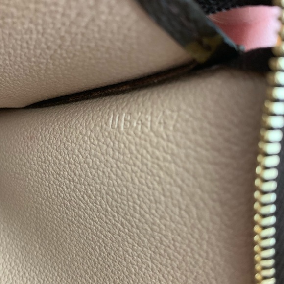 Toiletrie 26 pouch - Picture 3 of 6